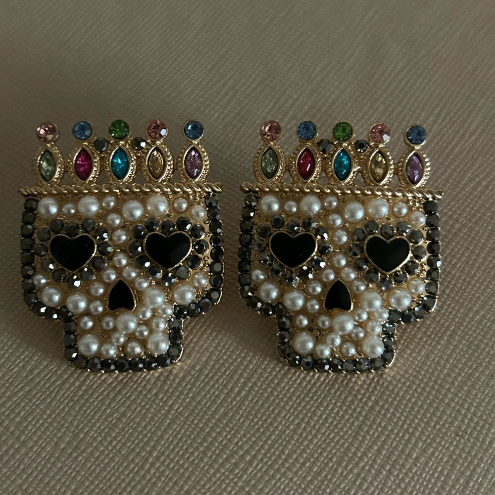 BaubleBar Skull Earrings